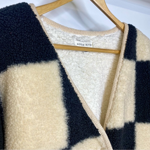 Moon River Check Sherpa Jacket - Picture 3 of 9